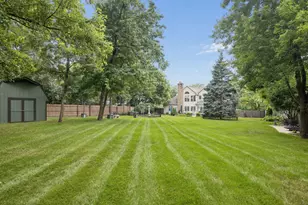 5709 Lenox Rd, Lisle, IL 60532 - Photo 7