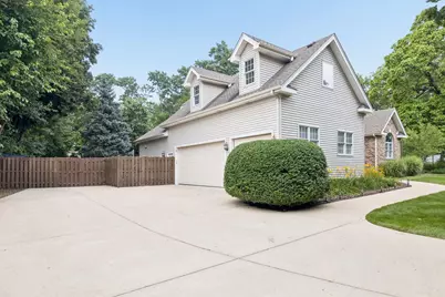 5709 Lenox Road, Lisle, IL 60532 - Photo 5