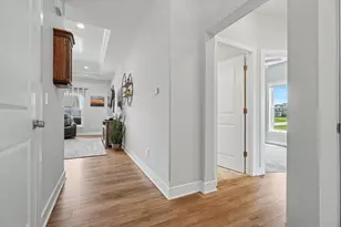 3916 Bay Cir, Champaign, IL 61822 - Photo 5