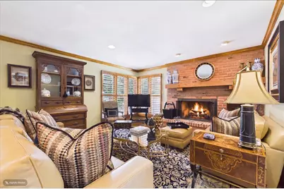 120 W Blackthorn Lane, Lake Forest, IL 60045 - Photo 9
