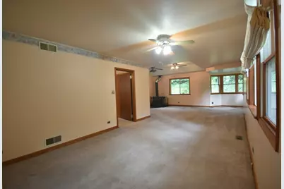 34W615 Illinois Street, Saint Charles, IL 60174 - Photo 9