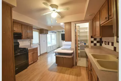 34W615 Illinois Street, Saint Charles, IL 60174 - Photo 11