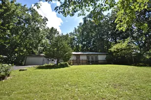 34W615 Illinois St, Saint Charles, IL 60174 - Photo 1