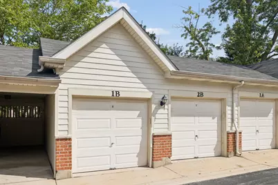 1032 Swift Road #1B, Glen Ellyn, IL 60137 - Photo 3
