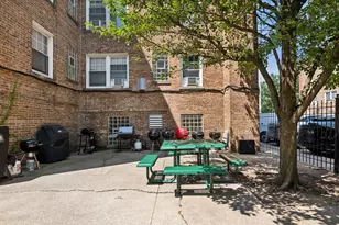 2422 W Farragut Ave, Chicago, IL 60625 - Photo 19