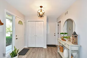 17323 Lakebrook Dr, Orland Park, IL 60467 - Photo 3