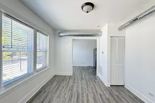 1605 N McVicker St, Chicago, IL 60639 - Photo 13