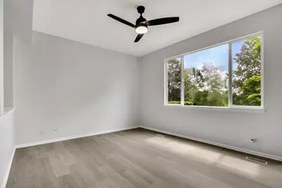601 W Kristina Lane, Round Lake, IL 60073 - Photo 15