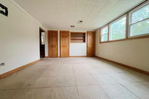 865 E 165th St, South Holland, IL 60473 - Photo 13