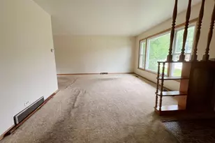 865 E 165th St, South Holland, IL 60473 - Photo 3