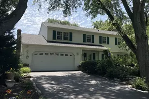 27W215 Oakwood St, Winfield, IL 60190 - Photo 5