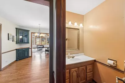 27W215 Oakwood Street, Winfield, IL 60190 - Photo 11