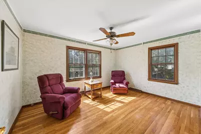 27W215 Oakwood Street, Winfield, IL 60190 - Photo 9