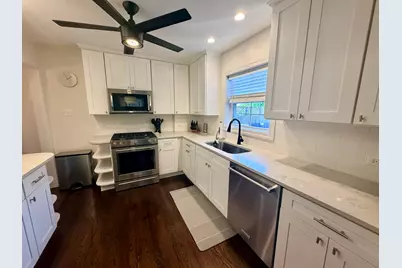 9439 S Saint Louis Avenue, Evergreen Park, IL 60805 - Photo 5