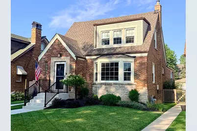 9439 S Saint Louis Avenue, Evergreen Park, IL 60805 - Photo 1