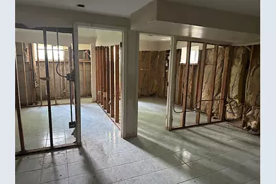 2809 S Saint Louis Avenue, Chicago, IL 60623 - Photo 11