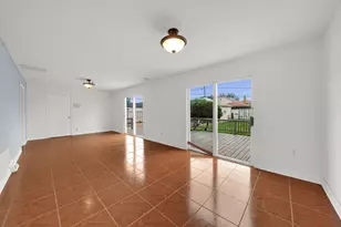 4933 S Lockwood Ave, Chicago, IL 60638 - Photo 5