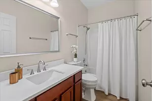 886 Cherry Creek Dr, Grayslake, IL 60030 - Photo 9