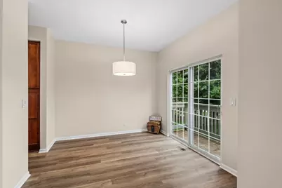 886 Cherry Creek Drive, Grayslake, IL 60030 - Photo 5