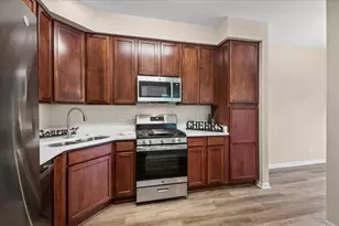 886 Cherry Creek Dr, Grayslake, IL 60030 - Photo 7