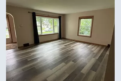 471 S Center Avenue, Bradley, IL 60915 - Photo 3