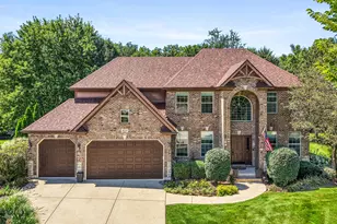 621 Sheffield Cir, Sugar Grove, IL 60554 - Photo 1