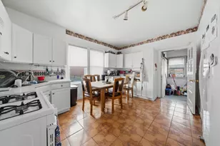2530 S 58th Ct, Cicero, IL 60804 - Photo 11