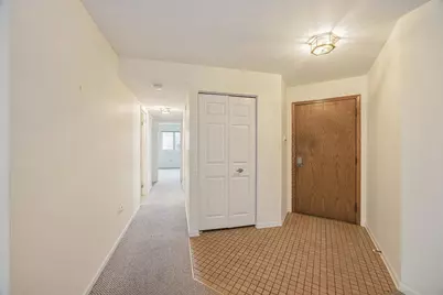 546 Banyon Lane #B, La Grange, IL 60525 - Photo 13