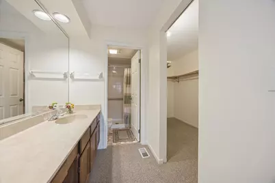 546 Banyon Lane #B, La Grange, IL 60525 - Photo 17