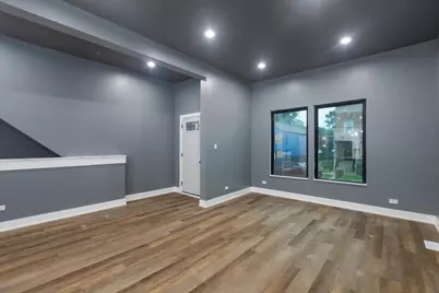[Address not provided], Chicago, IL 60637 - Photo 15