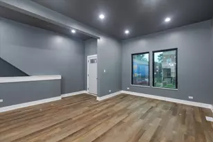 [Address not provided], Chicago, IL 60637 - Photo 15