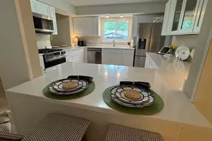 828 N Glenn Dr, Palatine, IL 60074 - Photo 9