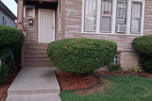11531 S Stewart Ave, Chicago, IL 60628 - Photo 1