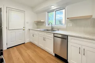 332 N Smith St, Palatine, IL 60067 - Photo 5