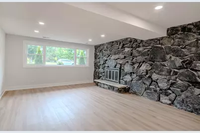 605 Selborne Road, Riverside, IL 60546 - Photo 17