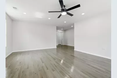 8015 S Avalon Avenue, Chicago, IL 60619 - Photo 13