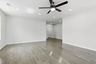 8015 S Avalon Ave, Chicago, IL 60619 - Photo 13