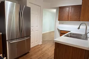 794 Old Checker Rd, Buffalo Grove, IL 60089 - Photo 9