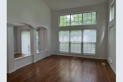 794 Old Checker Road #0, Buffalo Grove, IL 60089 - Photo 5