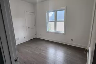 3915 S Calumet Ave, Chicago, IL 60653 - Photo 9