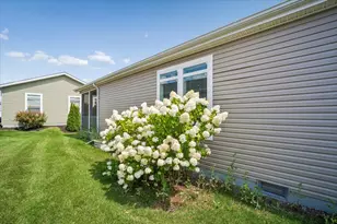 1537 Colt Ln, Grayslake, IL 60030 - Photo 19