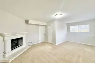 1950 Middlebury Dr, Aurora, IL 60503 - Photo 13