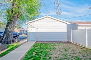 105 N 12th Ave, Melrose Park, IL 60160 - Photo 39