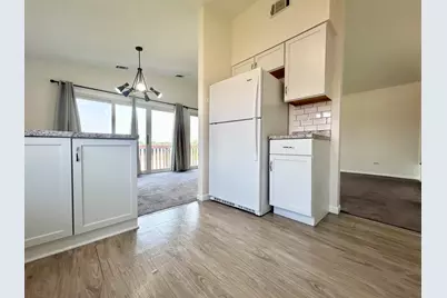 5820 Wilshire Court #B, Hanover Park, IL 60133 - Photo 7