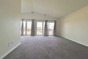 5820 Wilshire Ct, Hanover Park, IL 60133 - Photo 9