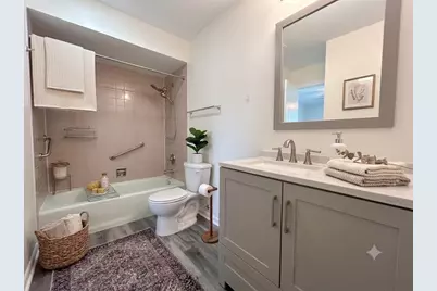 5820 Wilshire Court #B, Hanover Park, IL 60133 - Photo 11