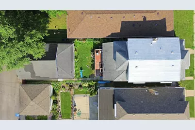 5704 W Newport Avenue, Chicago, IL 60634 - Photo 35