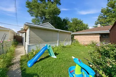 5704 W Newport Avenue, Chicago, IL 60634 - Photo 31