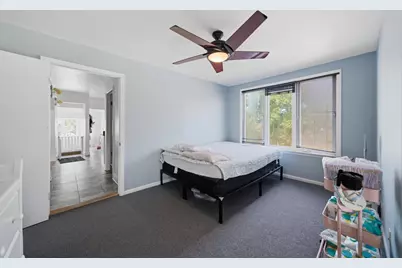 5704 W Newport Avenue, Chicago, IL 60634 - Photo 23