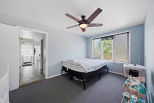 5704 W Newport Ave, Chicago, IL 60634 - Photo 23
